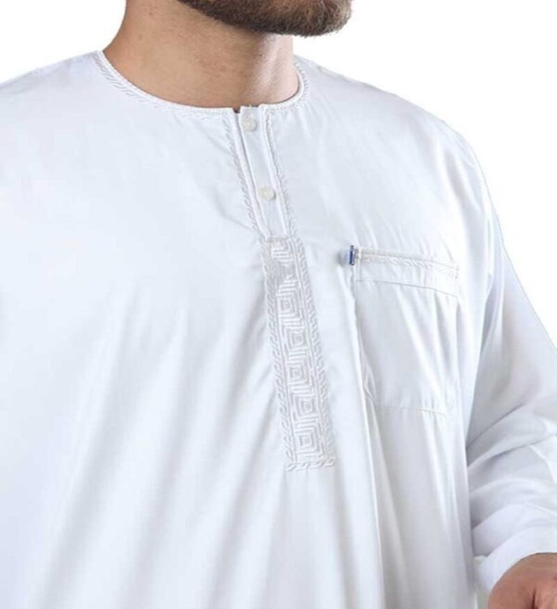 IKAF Metallic Embroidered Men’s Long Sleeve Galabiya – Size 56-60 – White